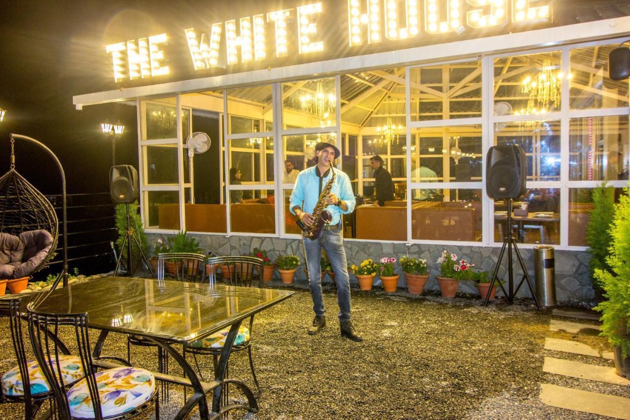Paradise-The Whitehouse Cafe Манали Экстерьер фото